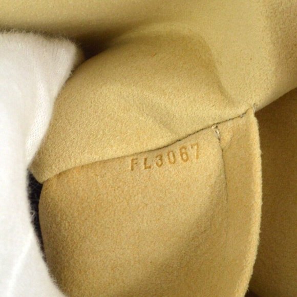 Louis Vuitton Monogram Beverly MM Handbag - Picture 9 of 11